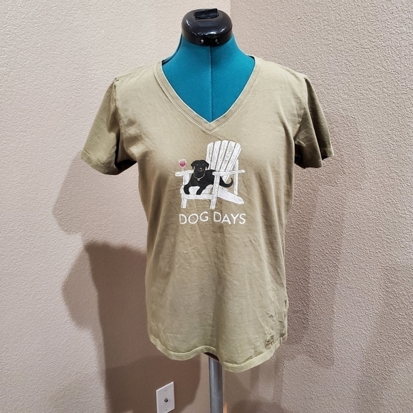 LIFE IS GOOD CRUSHER TEE T-SHIRT GREEN DOG DAYS BLACK LAB WINE PATIO WOMEN M - Picture 1 of 10